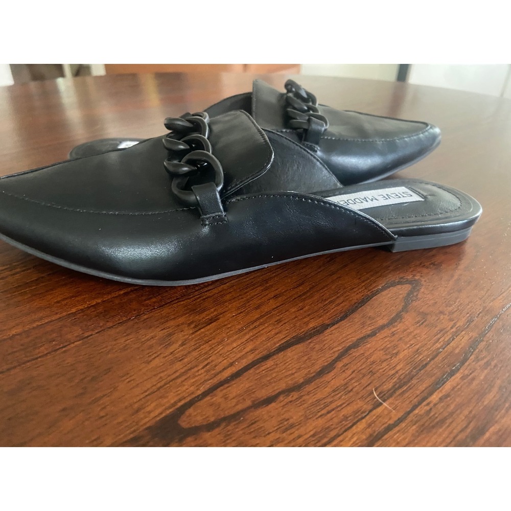 Steve Madden Levity Black Leather Pointed Toe Chain Mules Flats sz 7 new! - Picture 6 of 6